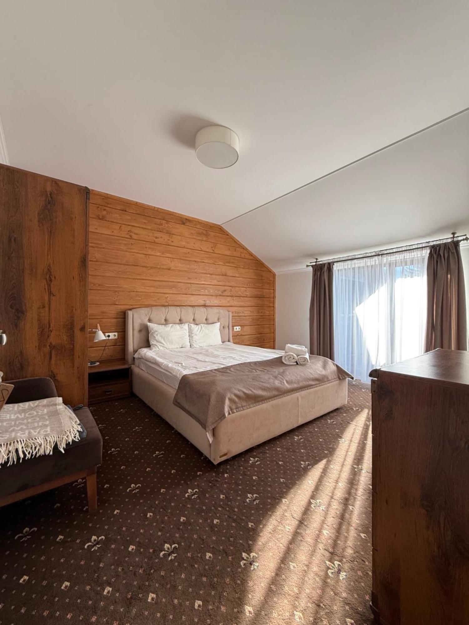 Residence Chalet & Nesh Tatariv Bagian luar foto